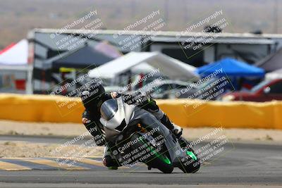 media/Apr-09-2022-SoCal Trackdays (Sat) [[c9e19a26ab]]/Turn 2 (1140am)/